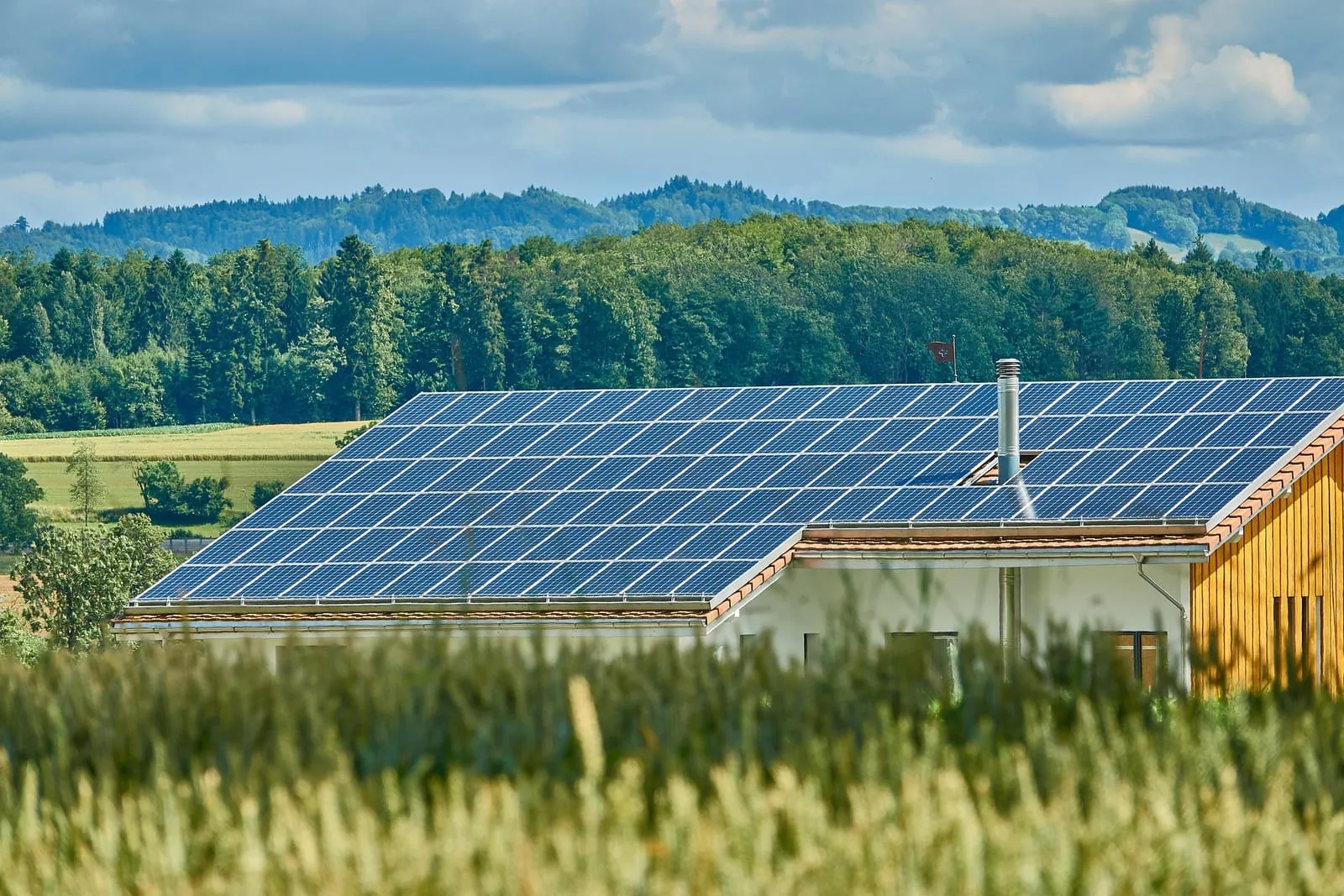 Commercial rooftop solar installation by Clans Machina